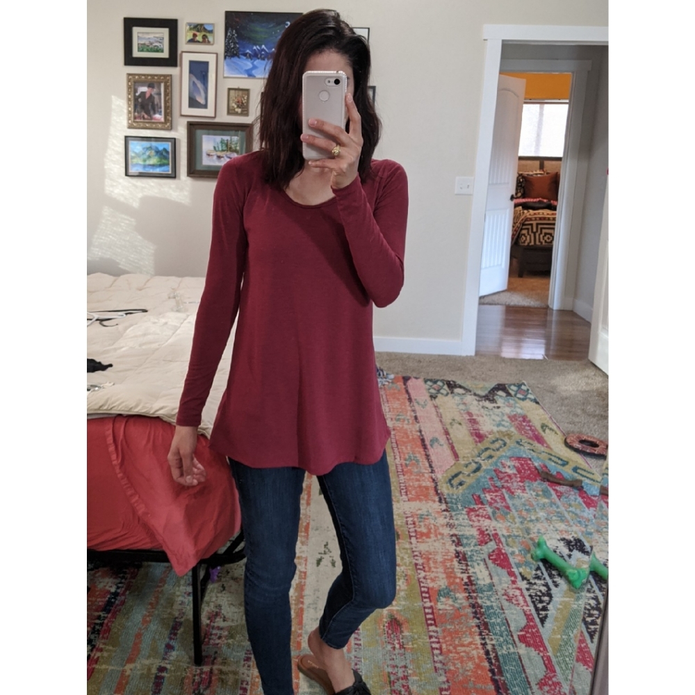 Red LulaRoe Lynnae long sleeve top Size XXS